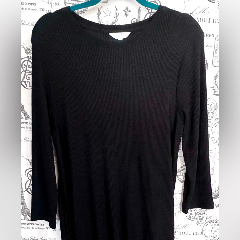 Black Dress pockets thicker material - Picture 4 of 7